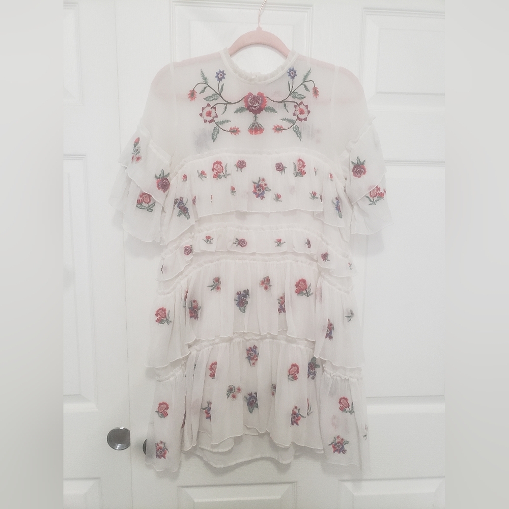 ZARA WOMAN Beautiful floral embroidered tiered dress. Sz S.